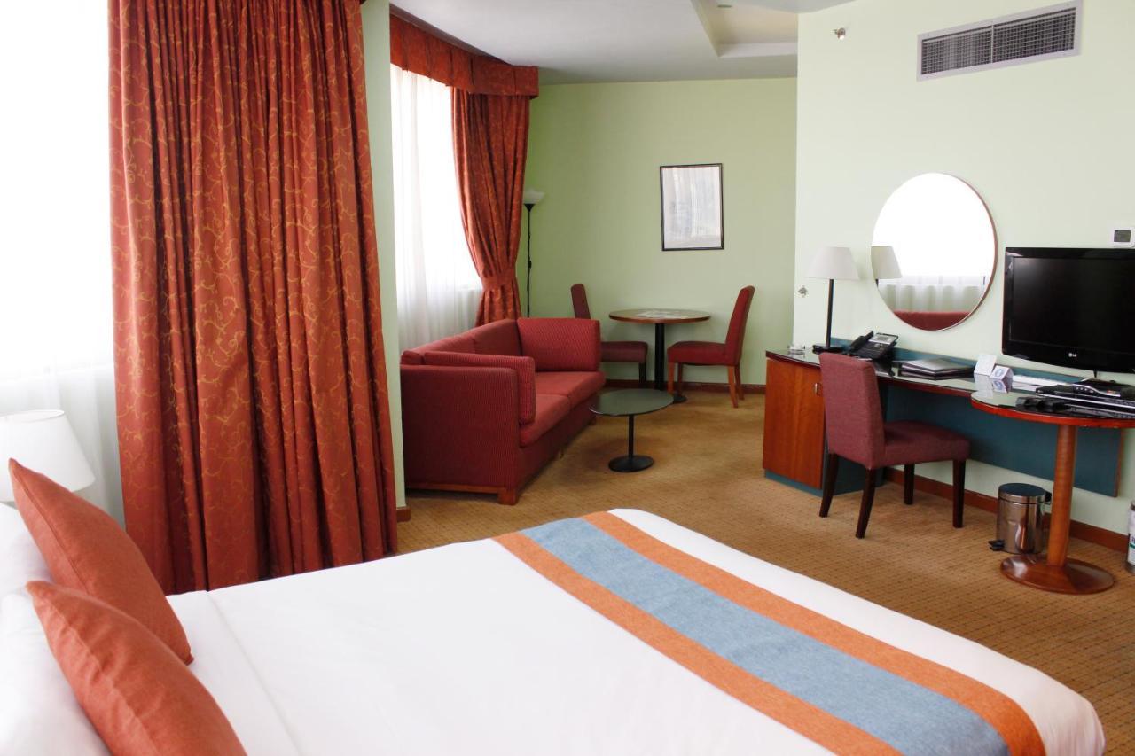 Al Diar Dana Hotel Abu Dhabi Eksteriør bilde
