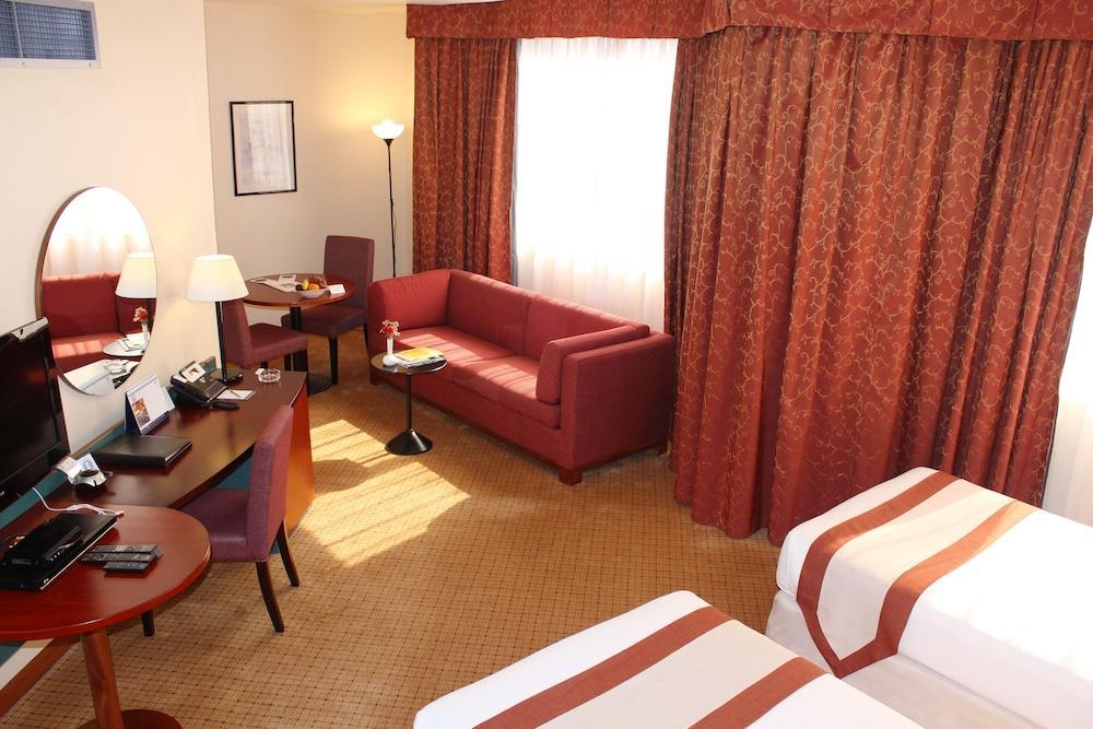 Al Diar Dana Hotel Abu Dhabi Eksteriør bilde