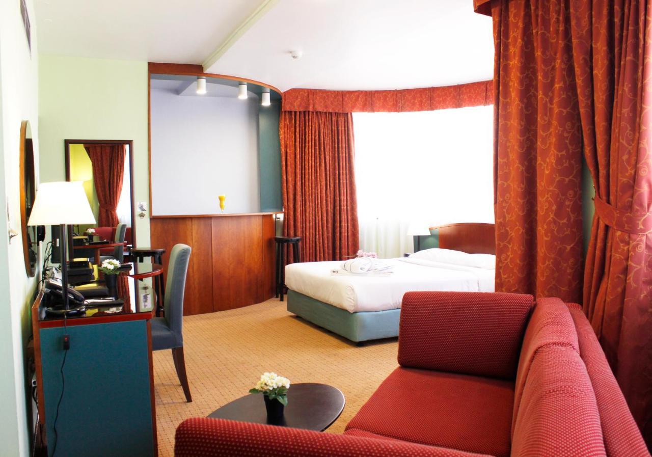 Al Diar Dana Hotel Abu Dhabi Eksteriør bilde