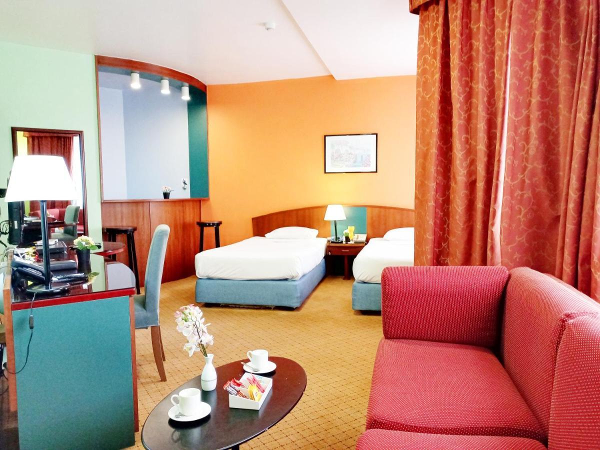 Al Diar Dana Hotel Abu Dhabi Eksteriør bilde