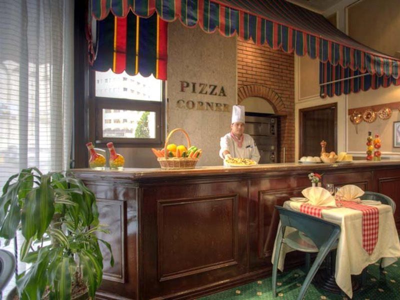 Al Diar Dana Hotel Abu Dhabi Eksteriør bilde