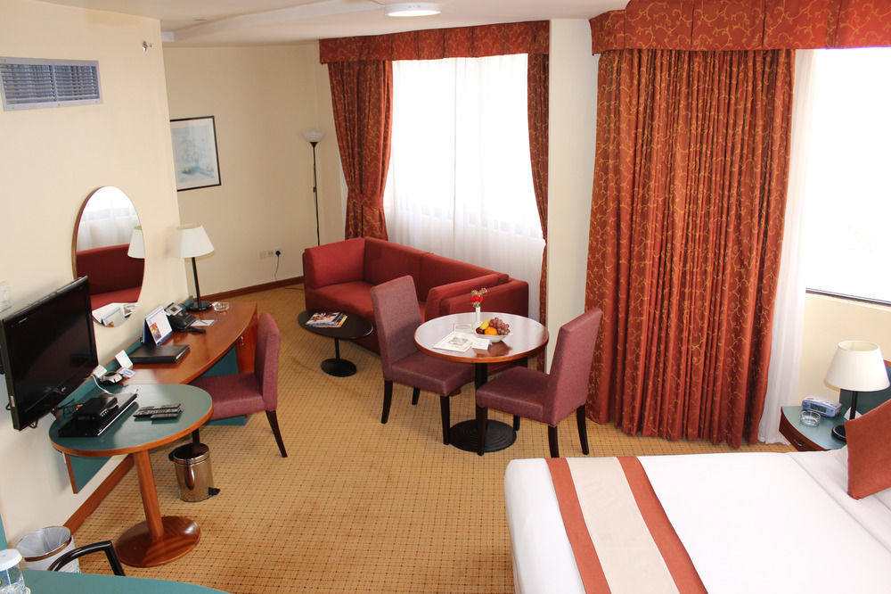 Al Diar Dana Hotel Abu Dhabi Eksteriør bilde